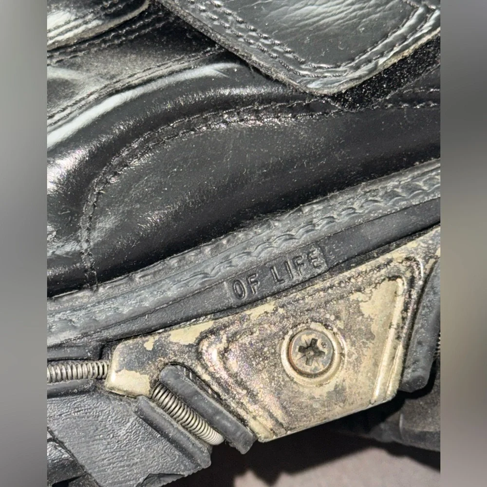 💥SALE💥Aldo Stone Ridge Chunky Tech Sole Strap Black Leather Industrial EU 46